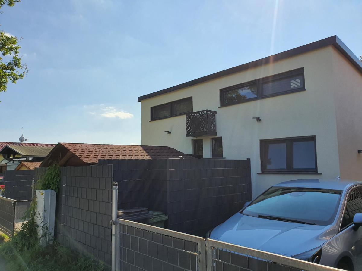 Ferienhaus Am See-2 Hungen Екстер'єр фото